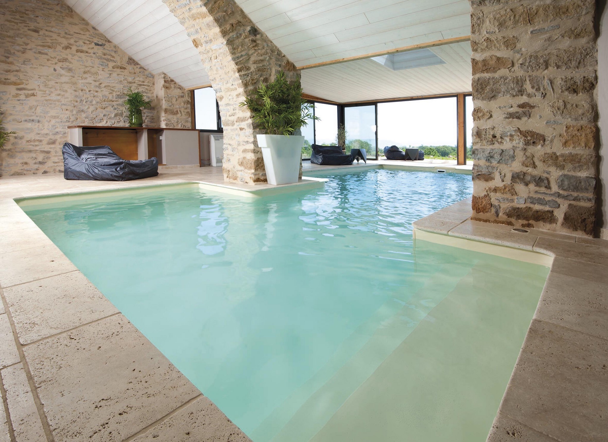 Pool innen